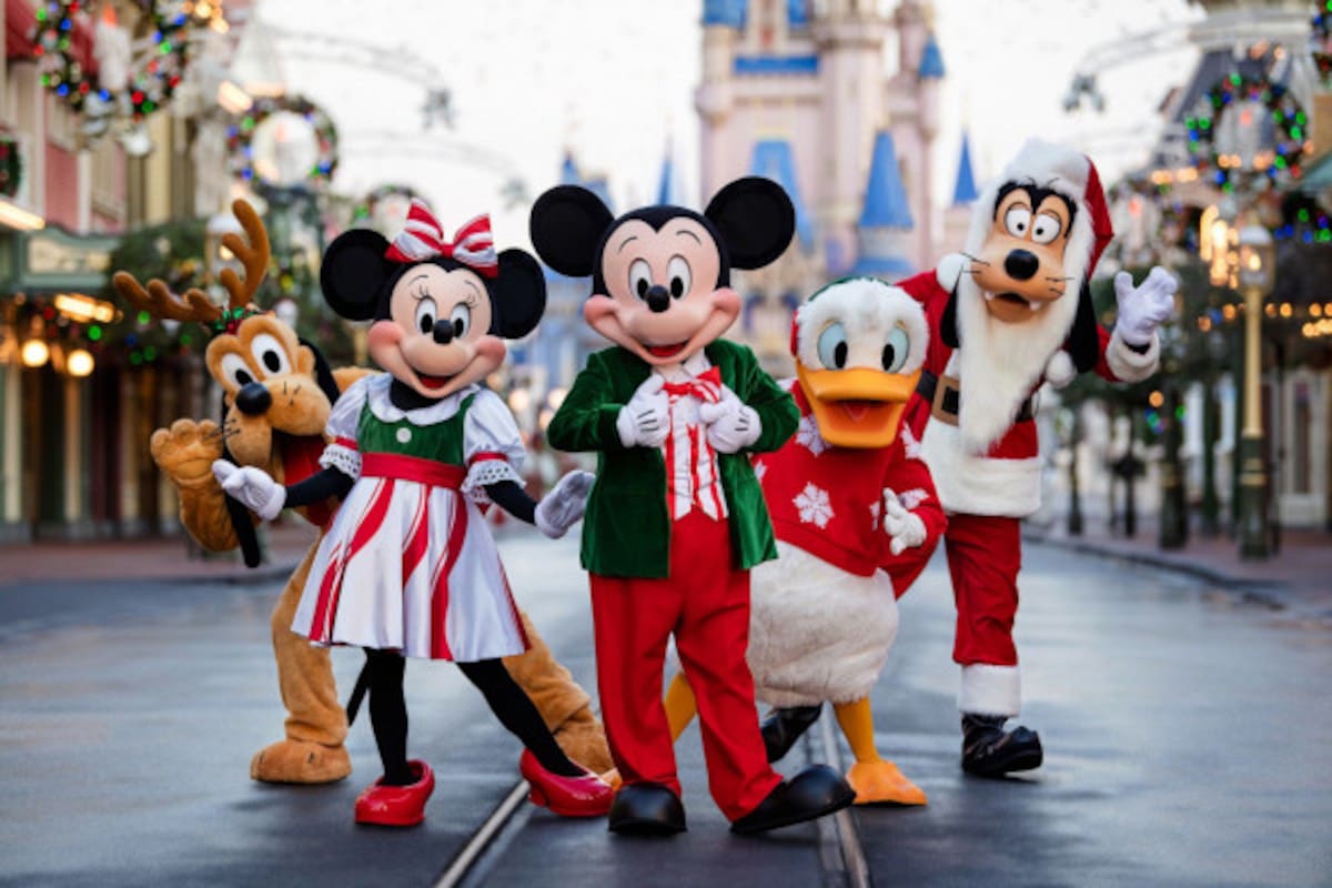 Disneyland se adelanta al calor y a Halloween… ¡y ya anuncia la Navidad!