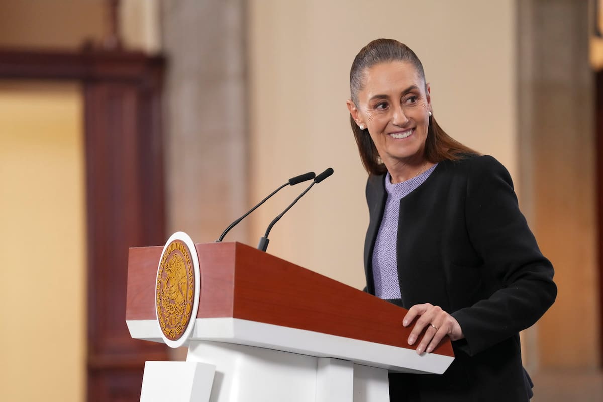 La doctora Claudia Sheinbaum Pardo, presidenta Constitucional de los Estados Unidos Mexicanos en conferencia de prensa matutina, “Conferencia del Pueblo” en el Salón Tesorería de Palacio Nacional. | Foto: Hazel Cárdenas / Presidencia