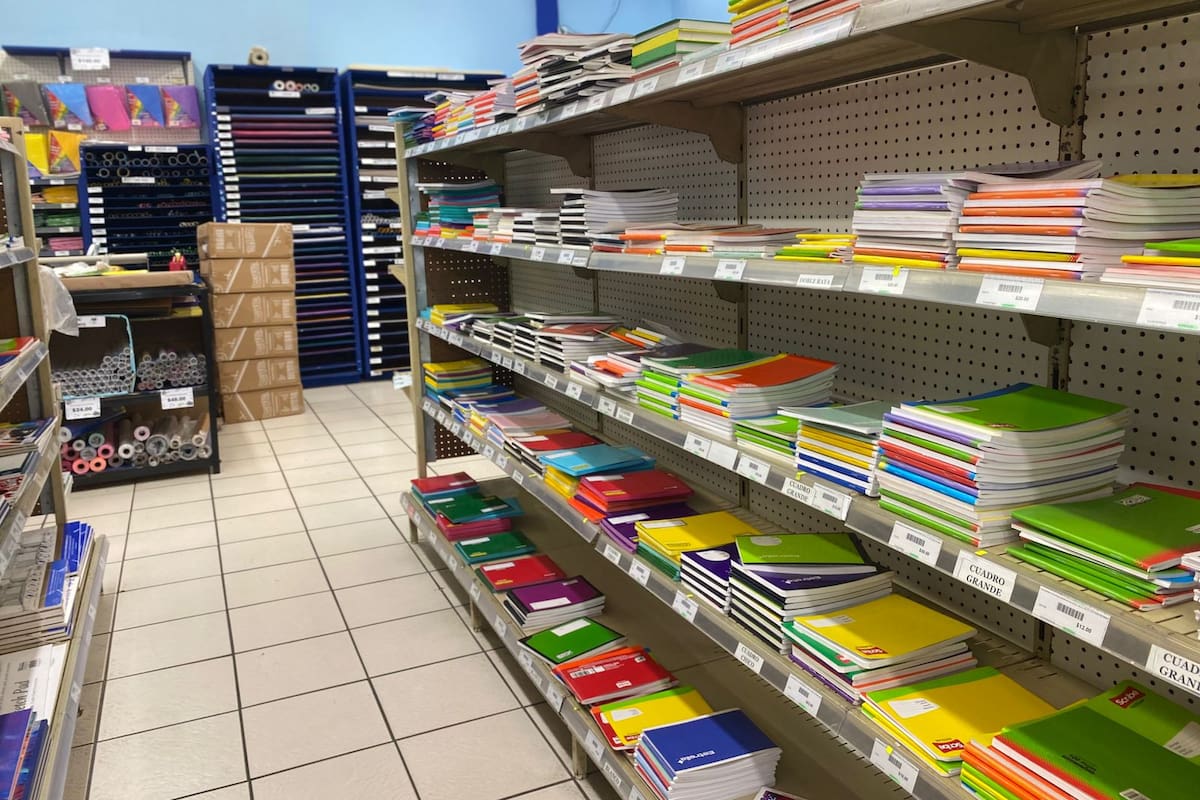 Papelerías se alistan para repunte de ventas por regreso a clases