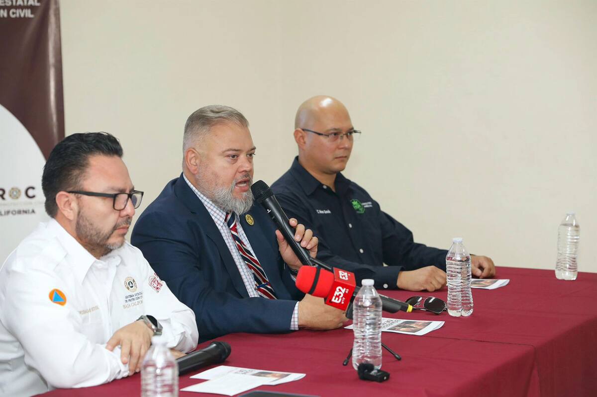 Conferencia de prensa de la competencia "Bomberas y bomberos de acero".