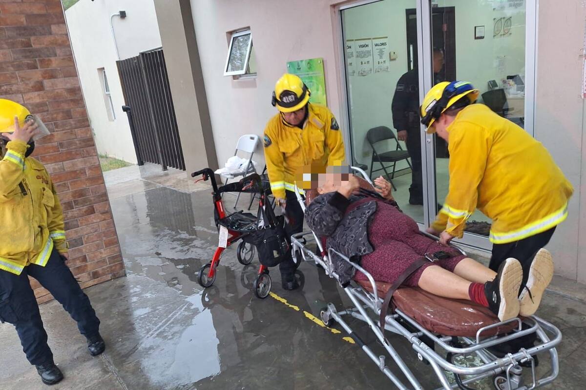 Trasladan a personas en situación vulnerable a los albergues a cargo de DIF municipal