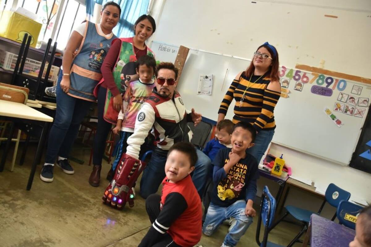 ‘Iron Man’ mexicano visita a niños de educación especial