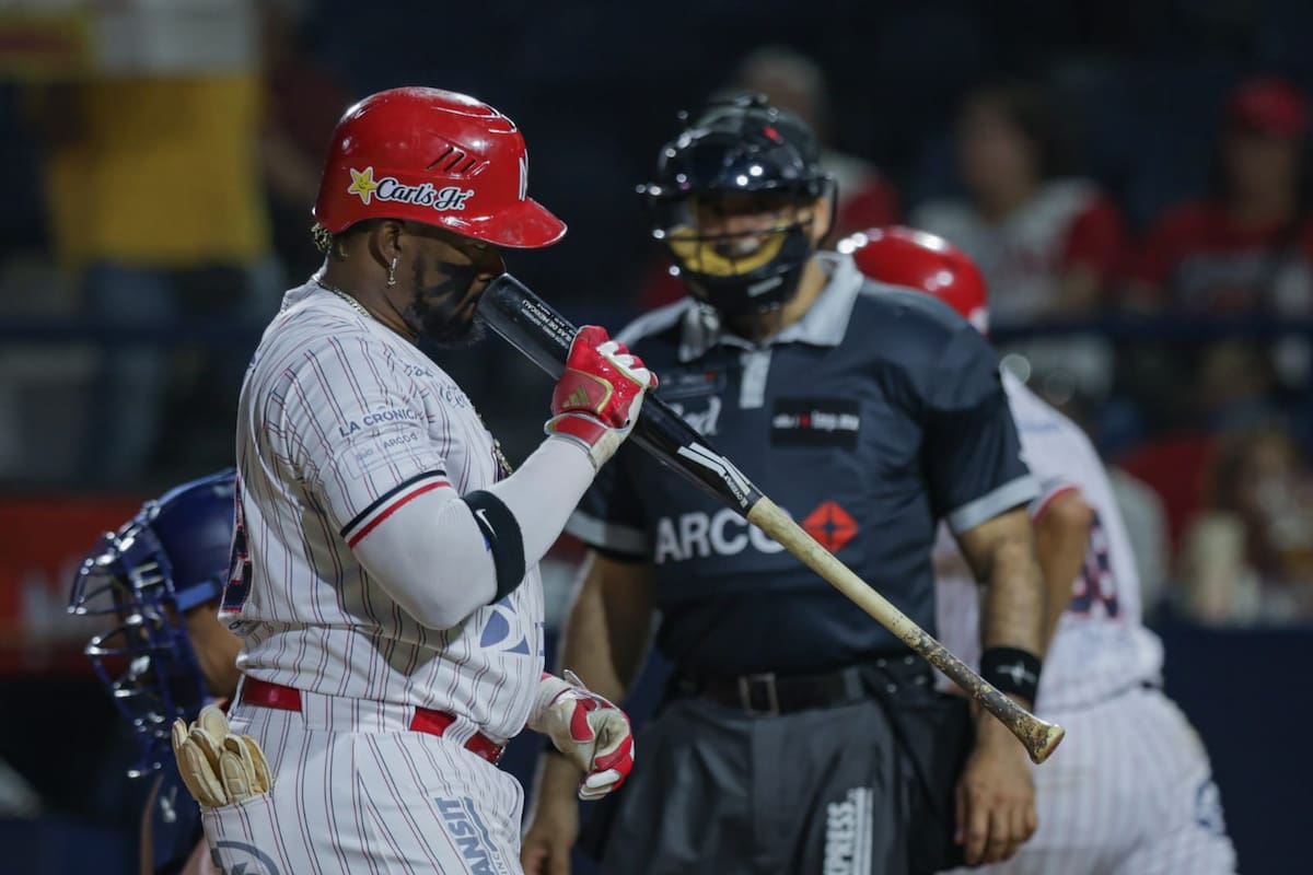 Águilas cierra serie en casa con derrota ante Jaguares