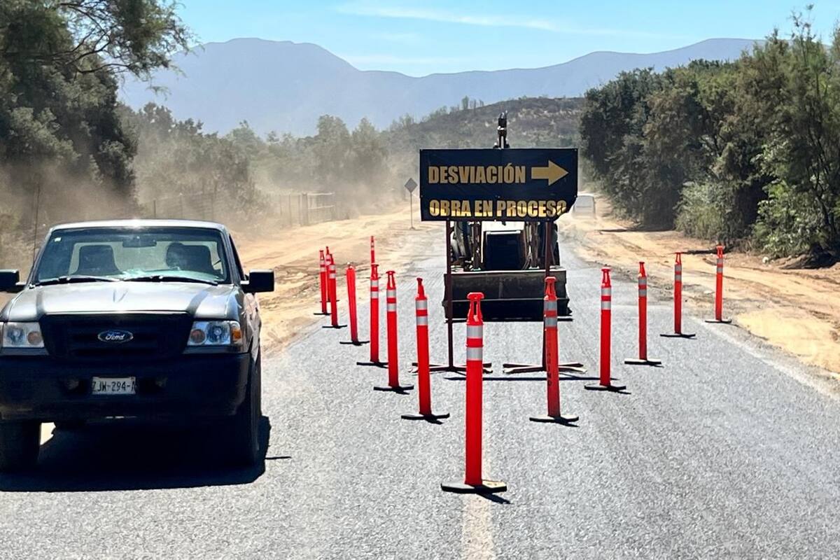 Pavimentan tres vialidades del Valle de Guadalupe con concreto hidráulico