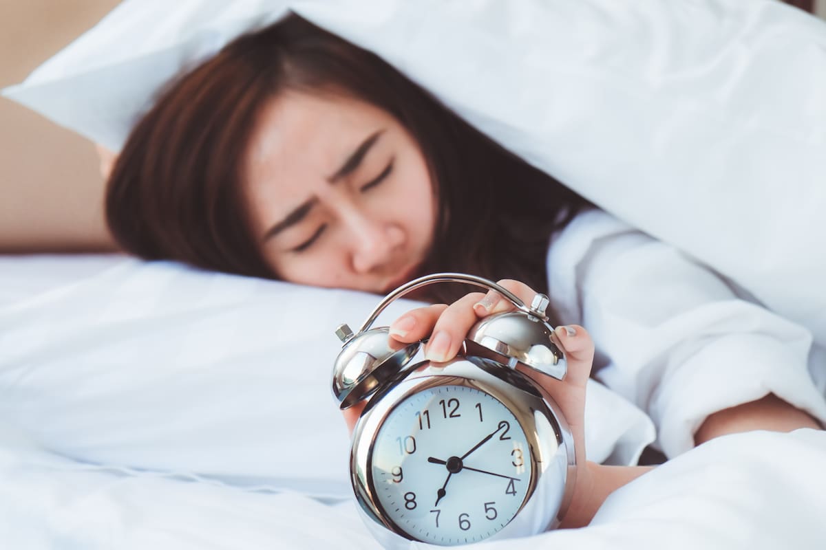 Por qué tu celular no es el mejor despertador, según expertos