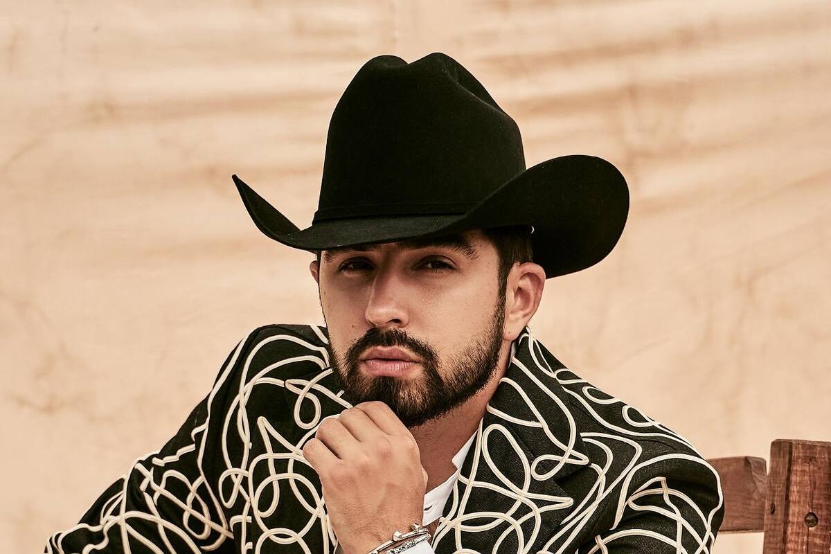 Joss Favela: ‘Quería ir a la luna y se fue para otro lado’