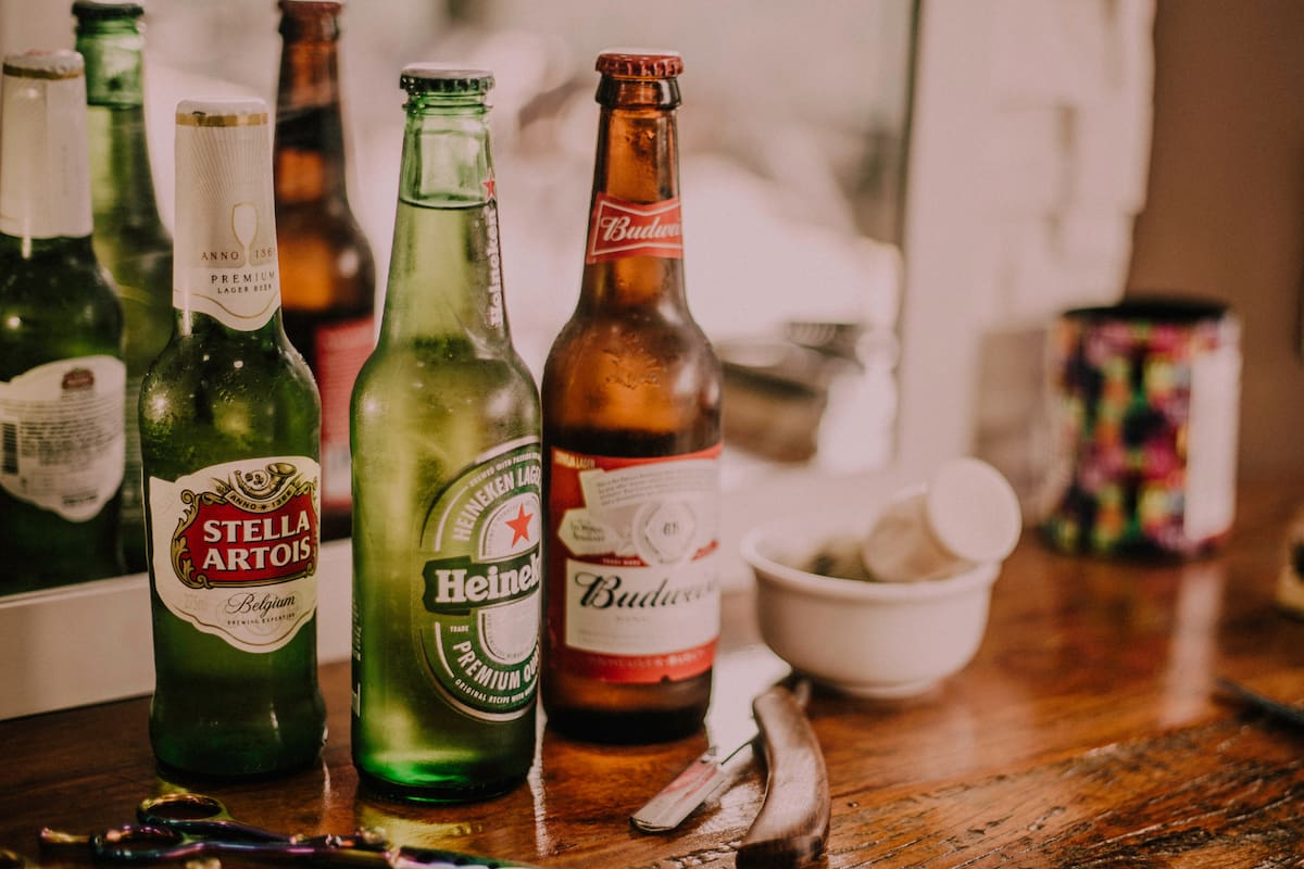 Nueva advertencia del cirujano general sobre el consumo de alcohol y el riesgo de cáncer