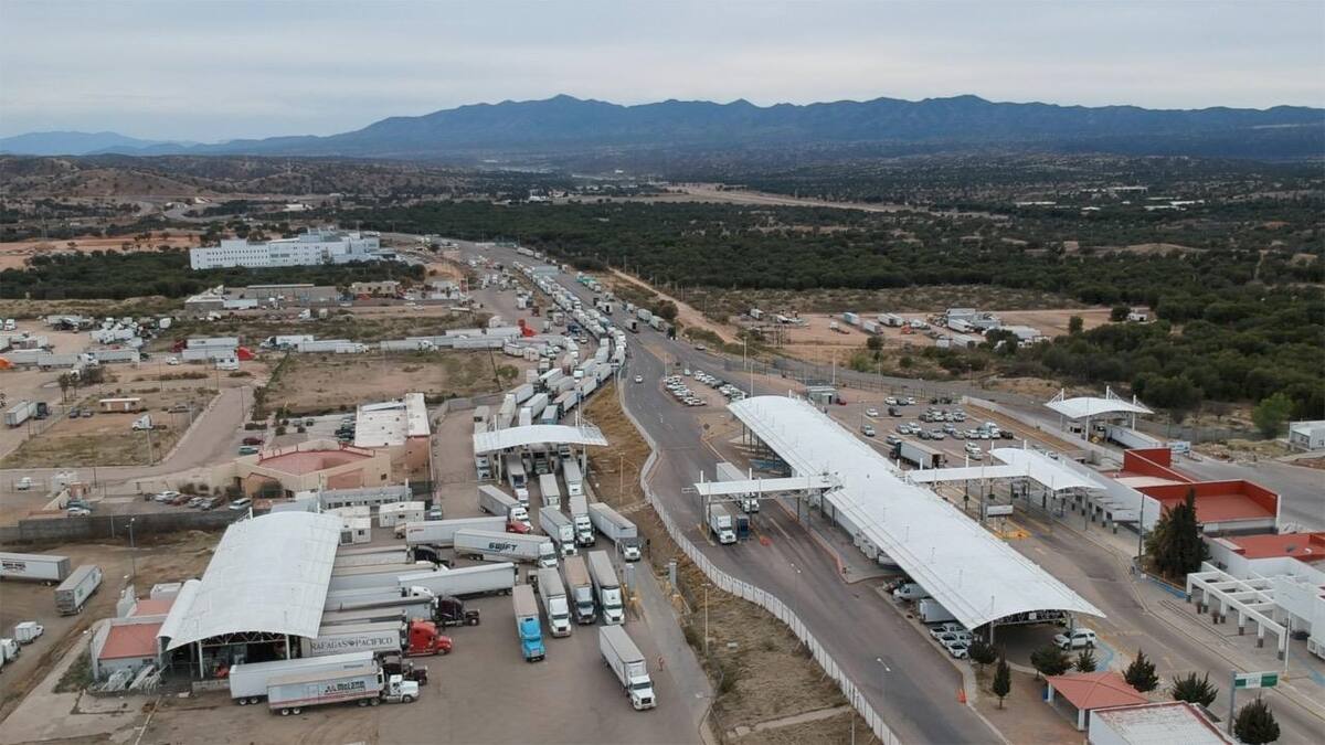 La Aduana de Nogales ha mejorado la atención a tráilers en el cruce fronterizo.