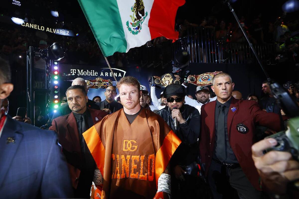 Campeón invicto desprecia pelea contra 'Canelo': "No me interesa enfrentarlo"
