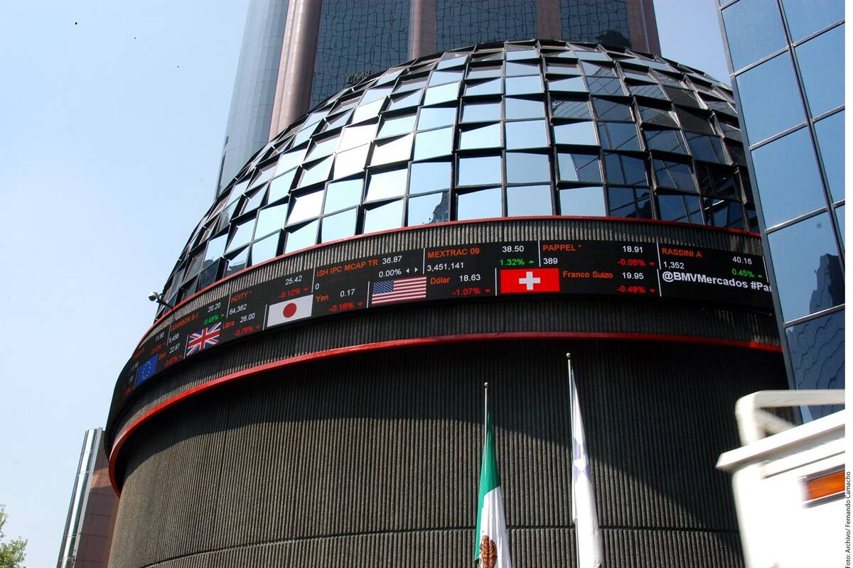 Bolsa Mexicana de Valores gana 0,05 % ante indicadores de menor inflación; dólar llega a 24,68 pesos