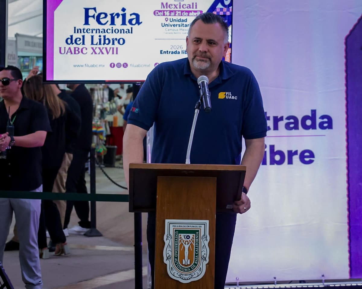 El rector de la UABC, Luis Enrique Palafox Maestre, destacó que este encuentro cultural continúa consolidándose como uno de los más importantes de la región, además de mantener su carácter incluyente y gratuito para toda la población l Foto. Cortesía