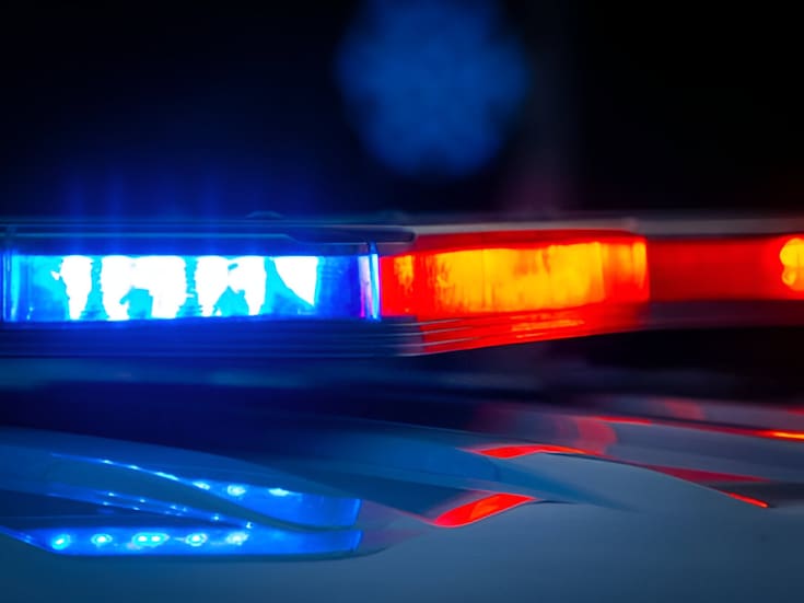 Arrestan a mujer que provocó cierre de carretera en San Diego