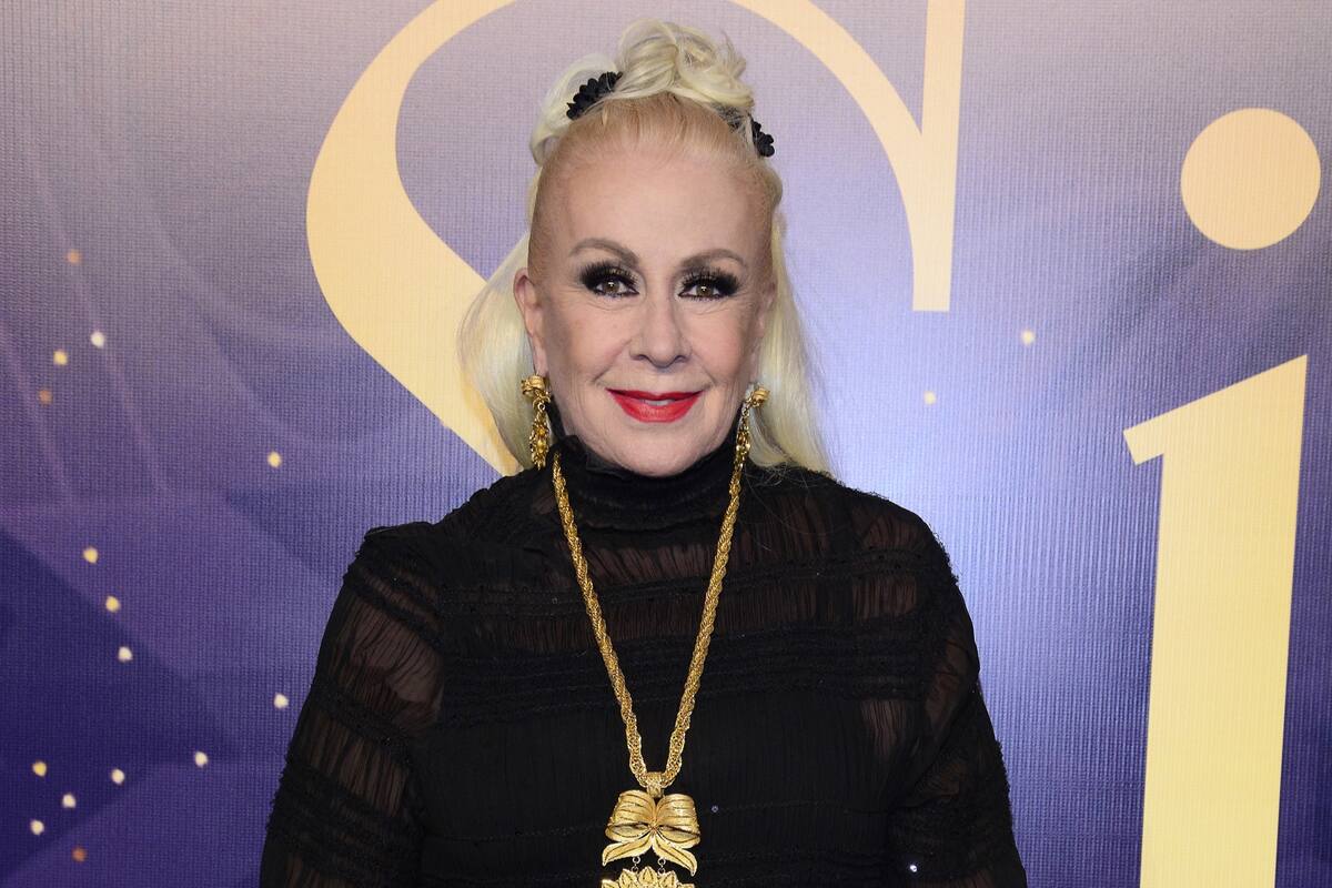 Laura Zapata despotrica de nuevo contra Lucía Méndez y la señala por mantener un romance con jovencito