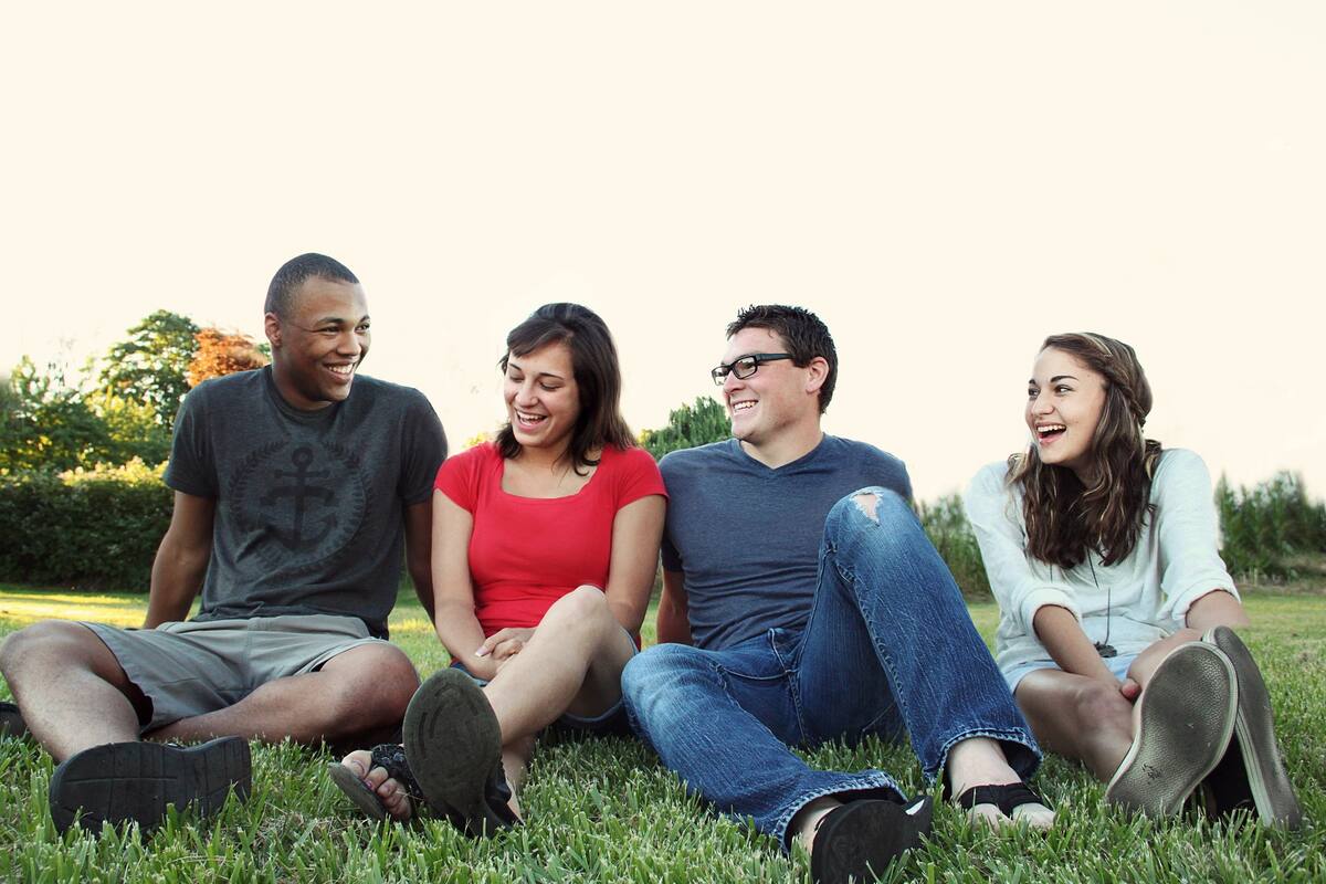 Guía financiera para jóvenes: Lo que debes saber del dinero al cumplir 18 años
