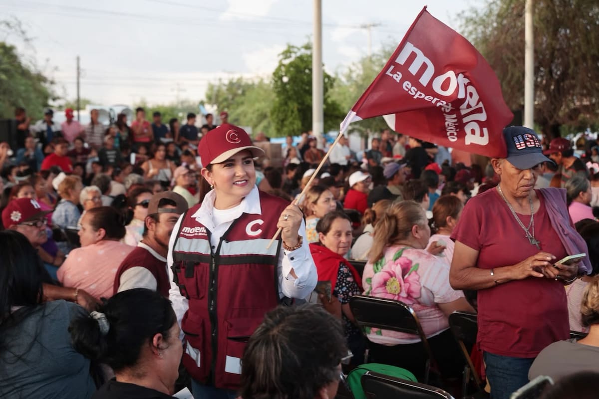 Célida toma fuerza rumbo a la Coordinación arropada por cientos de hermosillenses