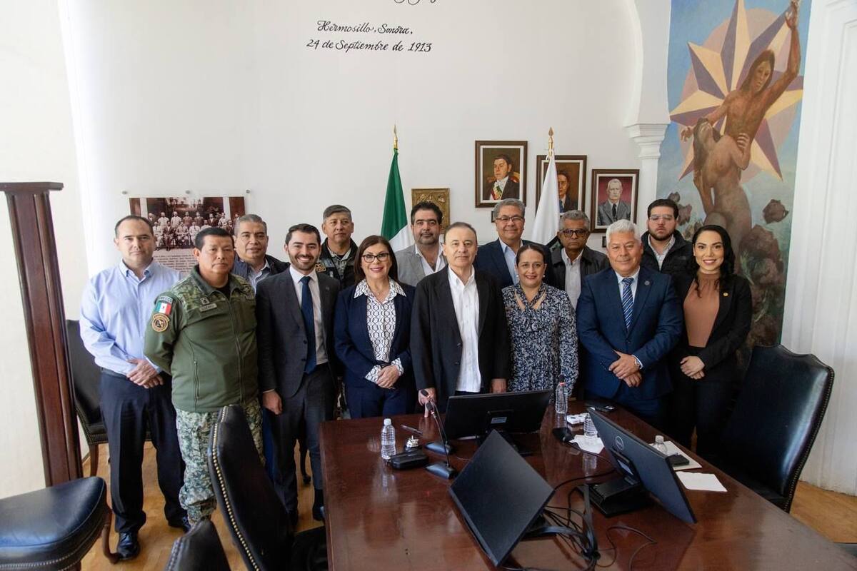 Atiende Gobernador de Sonora reunión con gremio de transportistas de carga en la entidad