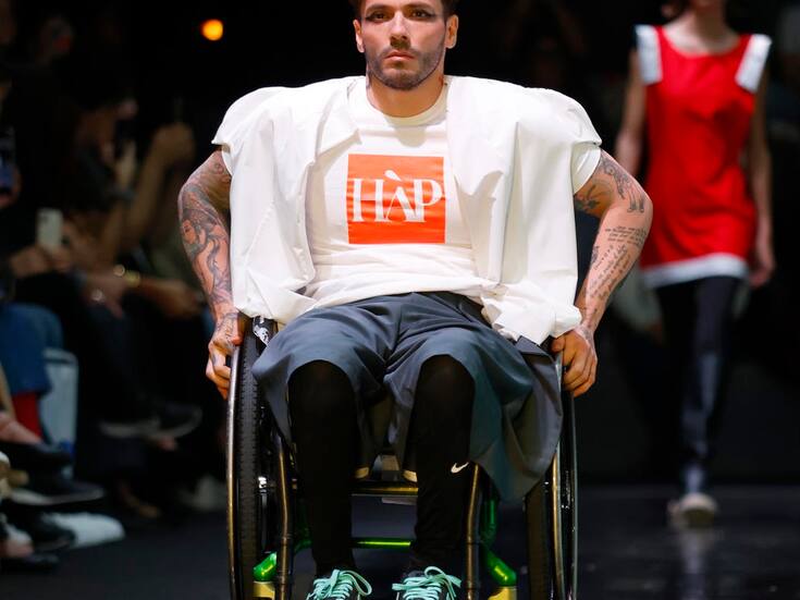 Presentan en México guardarropa para personas con discapacidad