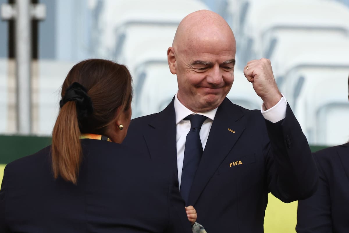 Gianni Infantino, bajo sospecha por millonario sueldo oculto ligado al Mundial 2026