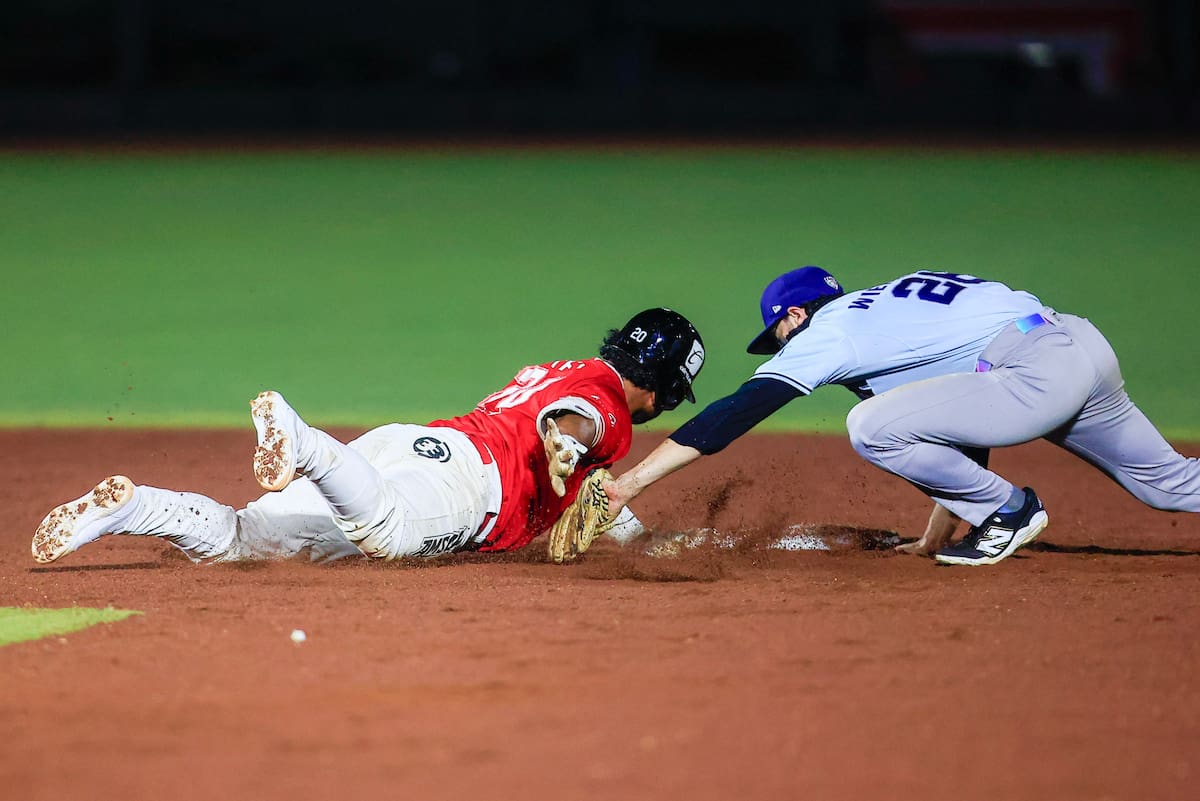 Los Toros de Tijuana celebraron su victoria sobre los Charros de Jalisco en el Juego 1 de la Serie de Zona de los playoffs. Foto: Cortesía.