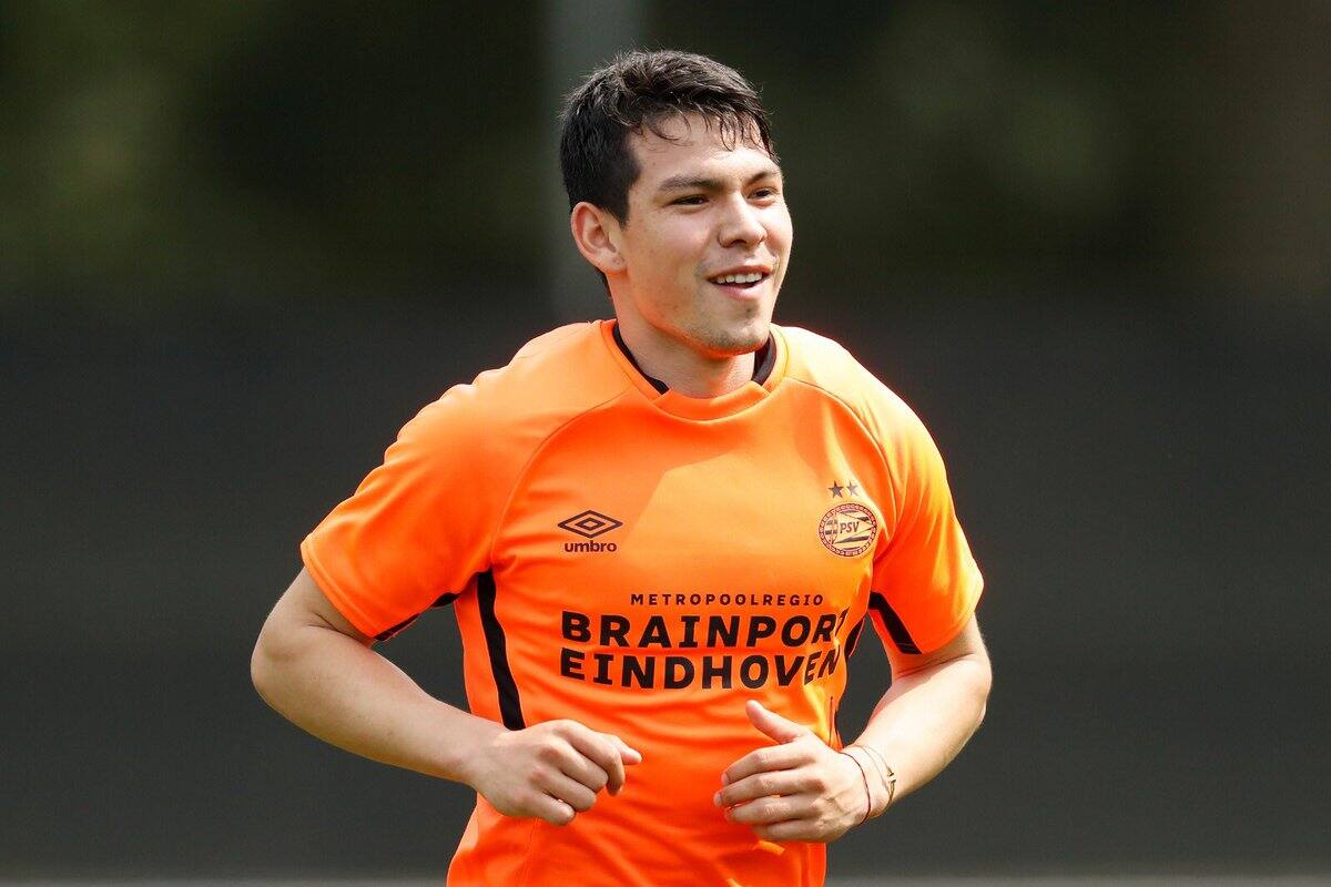 En medio de los rumores, 'Chucky' Lozano reporta con el PSV