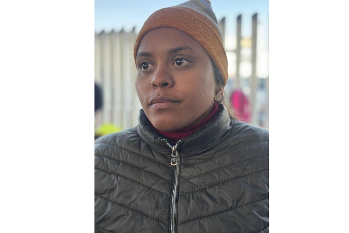 Quita el INM documentos a migrantes