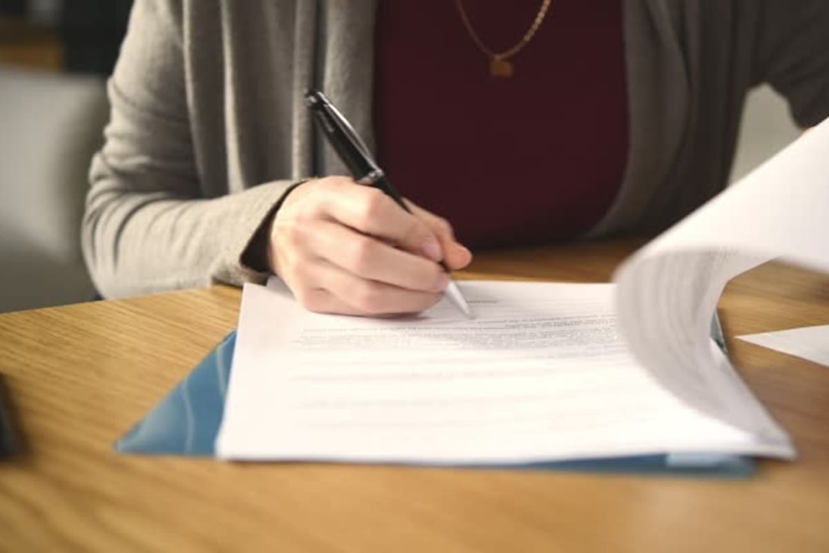 Parejas homoparentales y heterosexuales pueden elegir el primer apellido de sus hijos