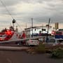 Caen palmas sobre vehículos en Ciudad Obregón tras fuertes vientos