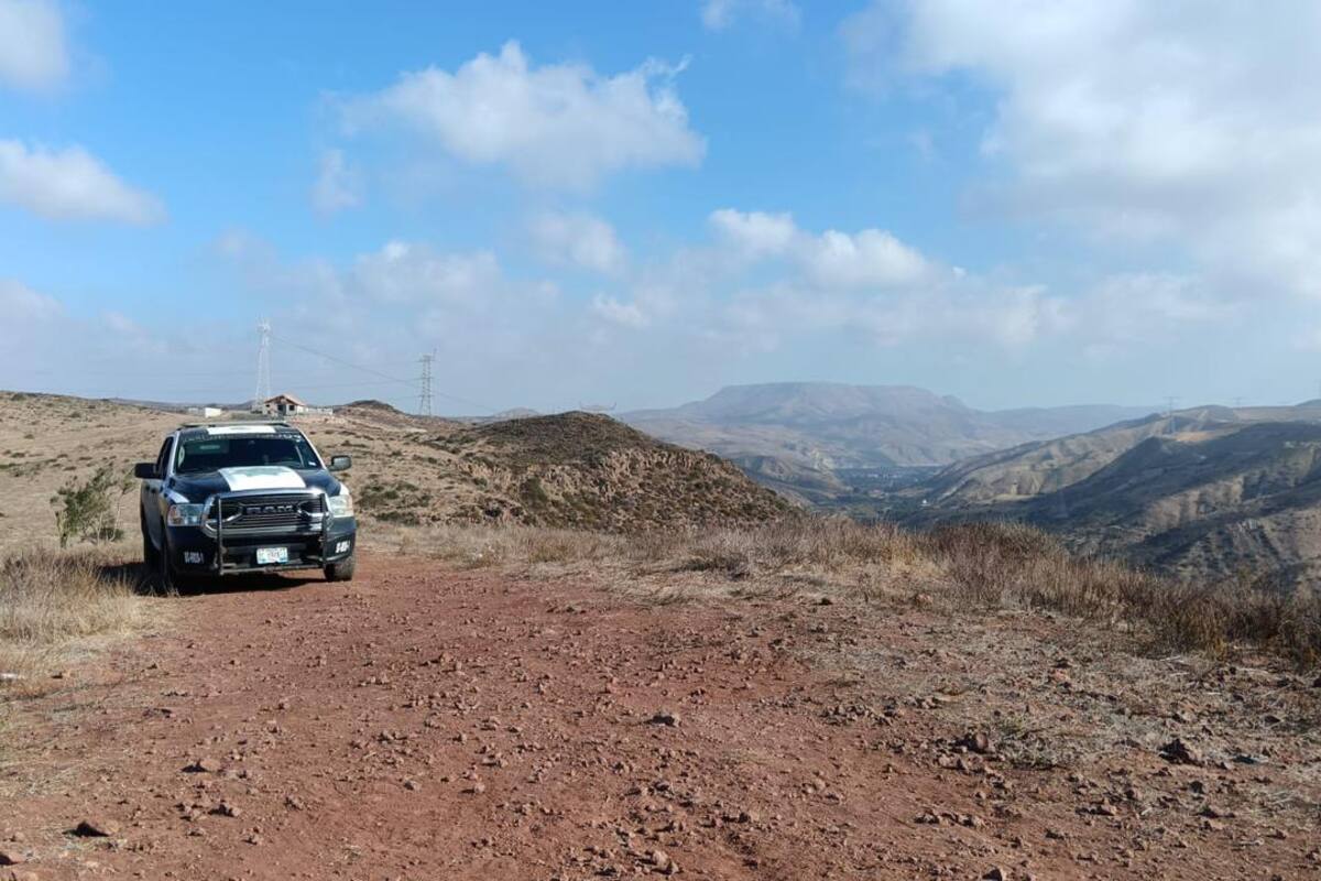 Localizan cuerpo en descomposición en zona despoblada de Rosarito