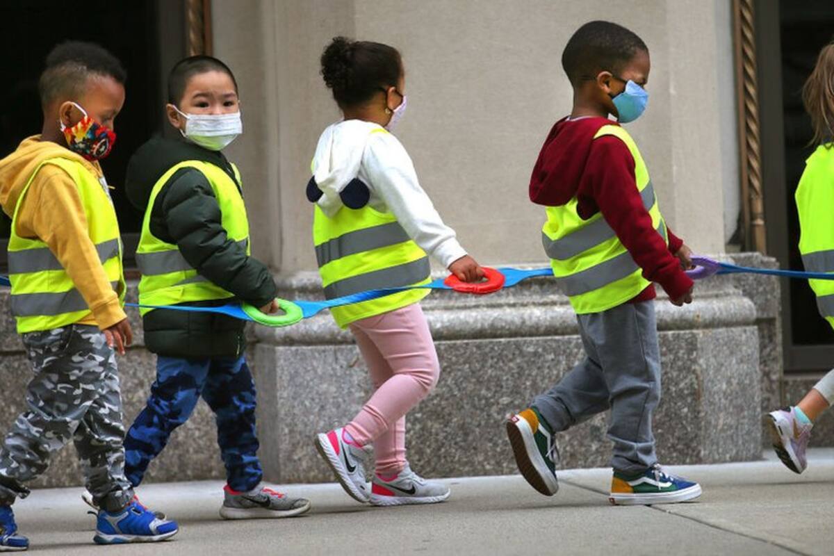 Plan de rescate de Biden: el cambio "radical" en la política social de EE.UU. con el que quieren sacar de la pobreza a millones de niños