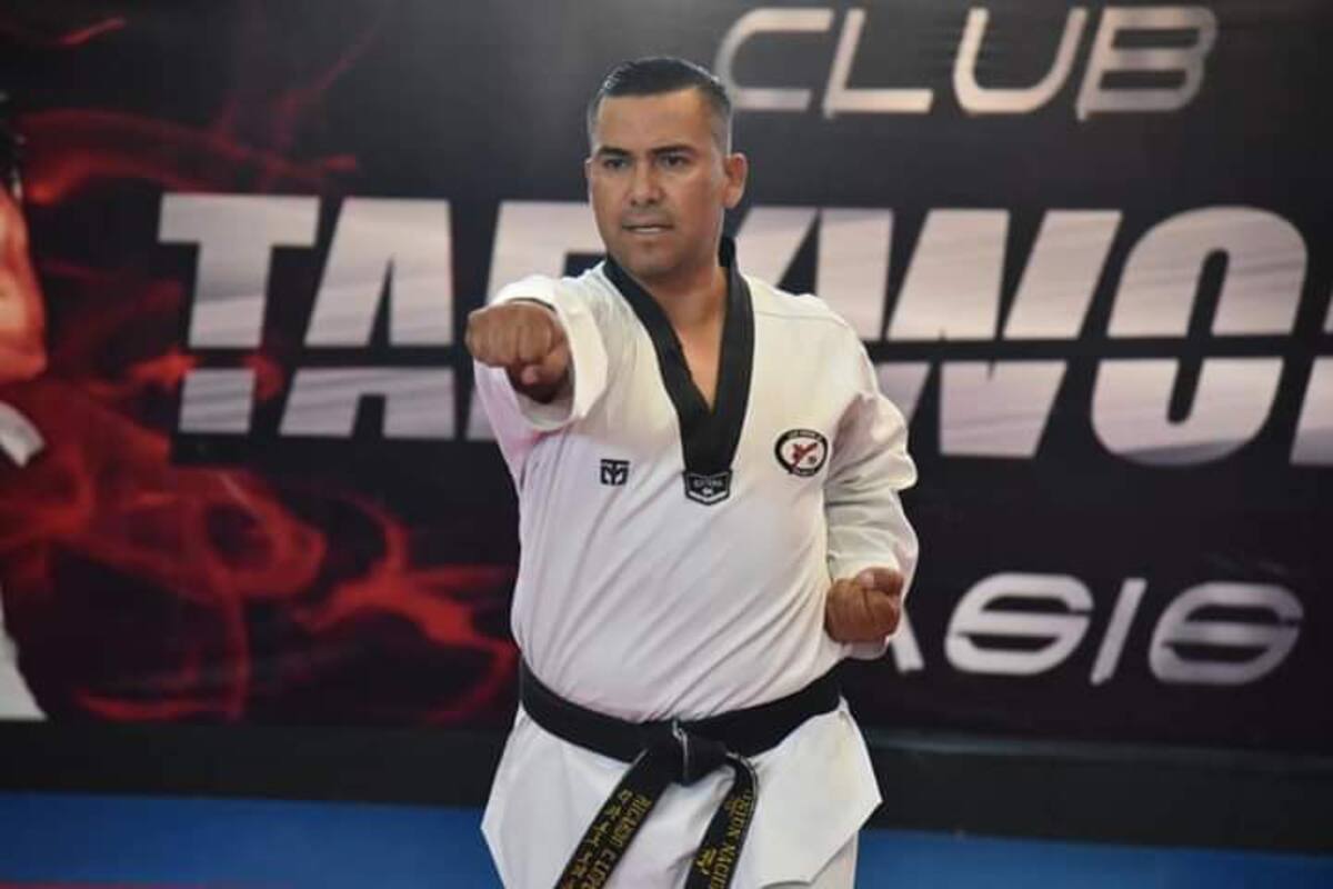 Hermosillo: Maestro de taekwondo forma a alumnos para que sean campeones de vida
