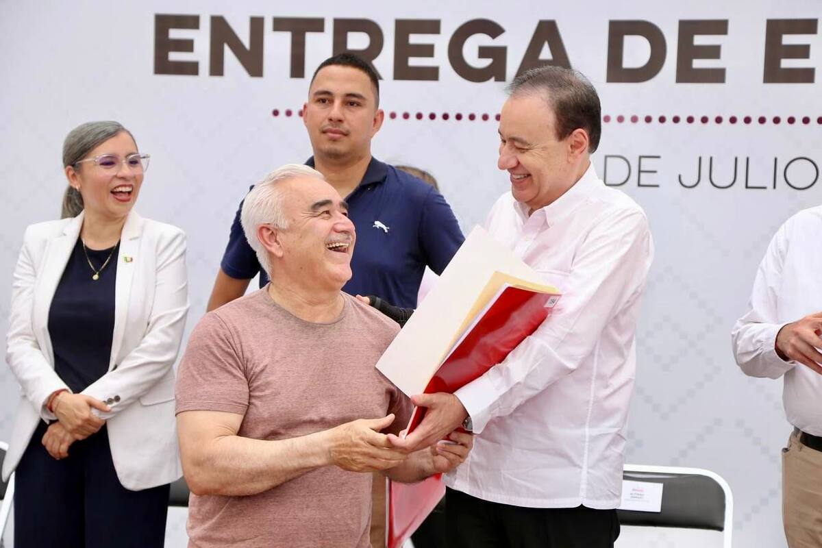 Entregan gobernador Durazo e Infonavit más de 8 mil escrituras