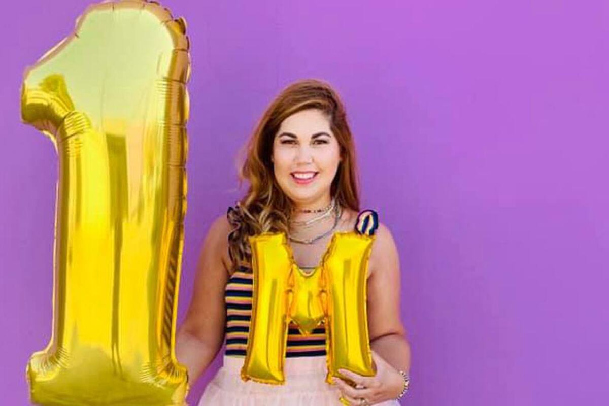 Influencer tijuanense Ana Gómez celebra un millón de seguidores en TikTok