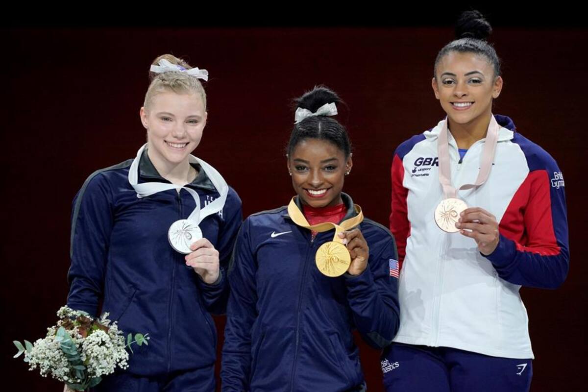 Gana Simone Biles medalla récord para igualar a Scherbo en Mundiales