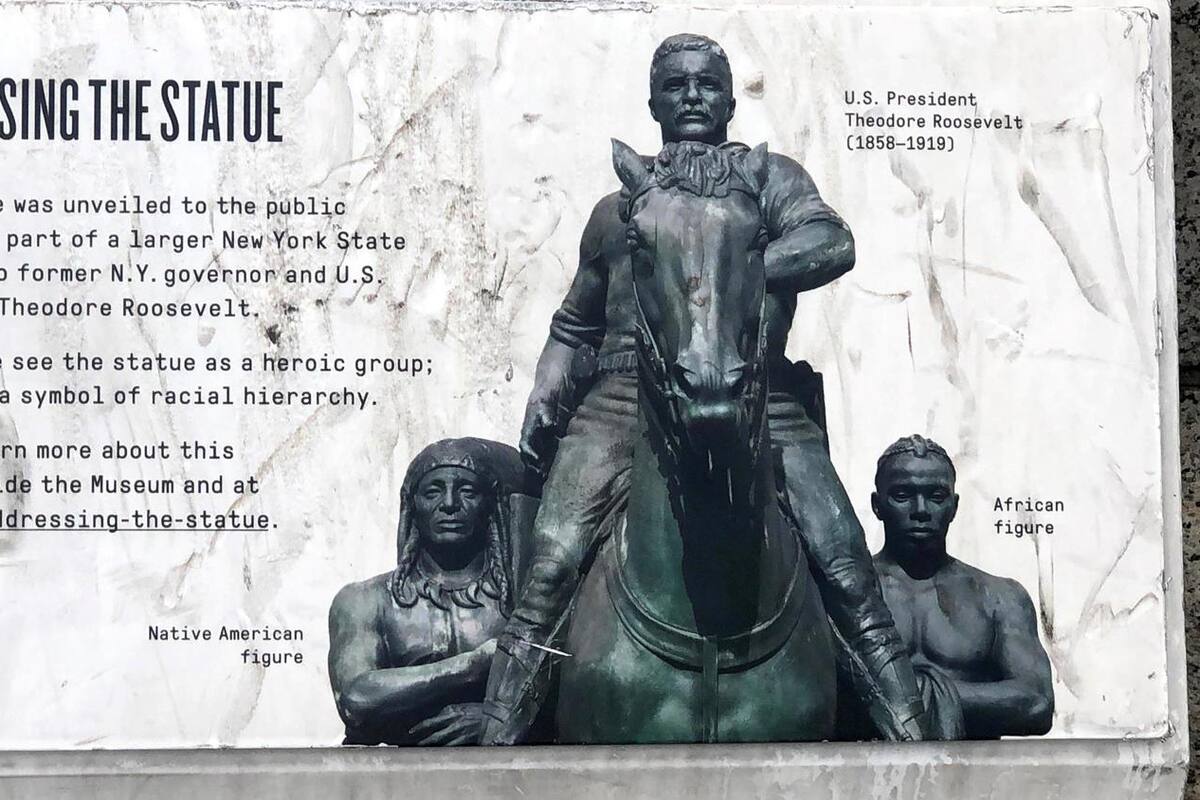 Esconden con discreción controvertida estatua de Theodore Roosevelt