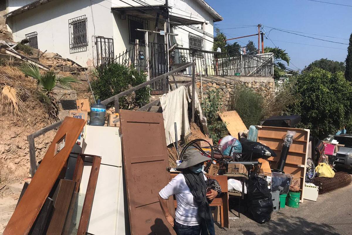 Cortan candado y desalojan a hombre de su casa desde 1969