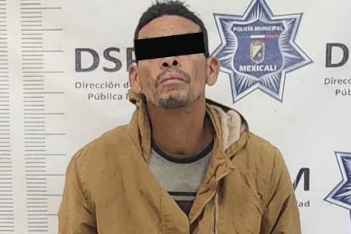 Lo detuvieron por espiar dentro de carros y era buscado por homicidio