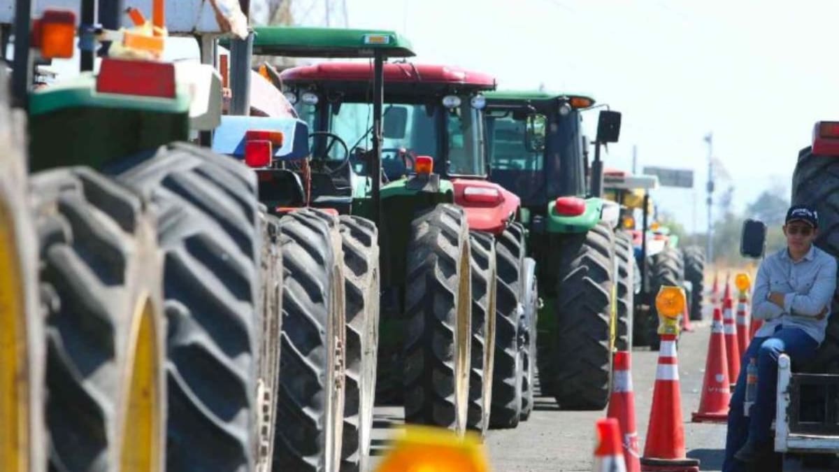 Transportistas y productores no ven avances tras mesa de diálogo con Segob; afirman que se mantendrán los bloqueos hasta recibir una respuesta satisfactoria del gobierno federal