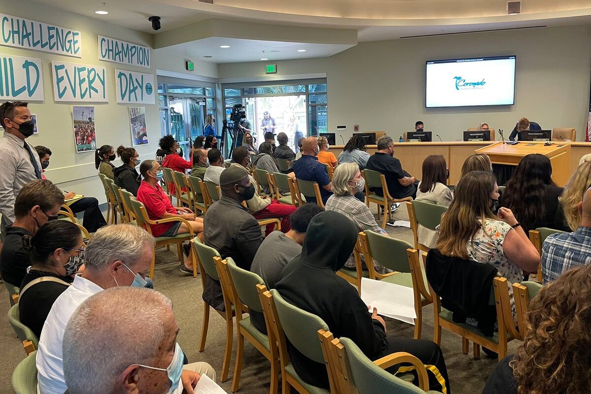 Despiden a entrenador tras incidente racista en escuela de San Diego