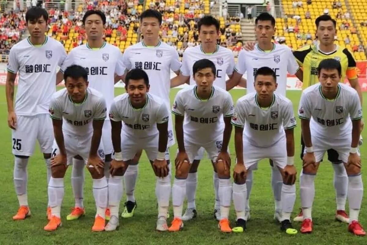 Equipo de fútbol de la ciudad donde comenzó el coronavirus comienza a entrenar