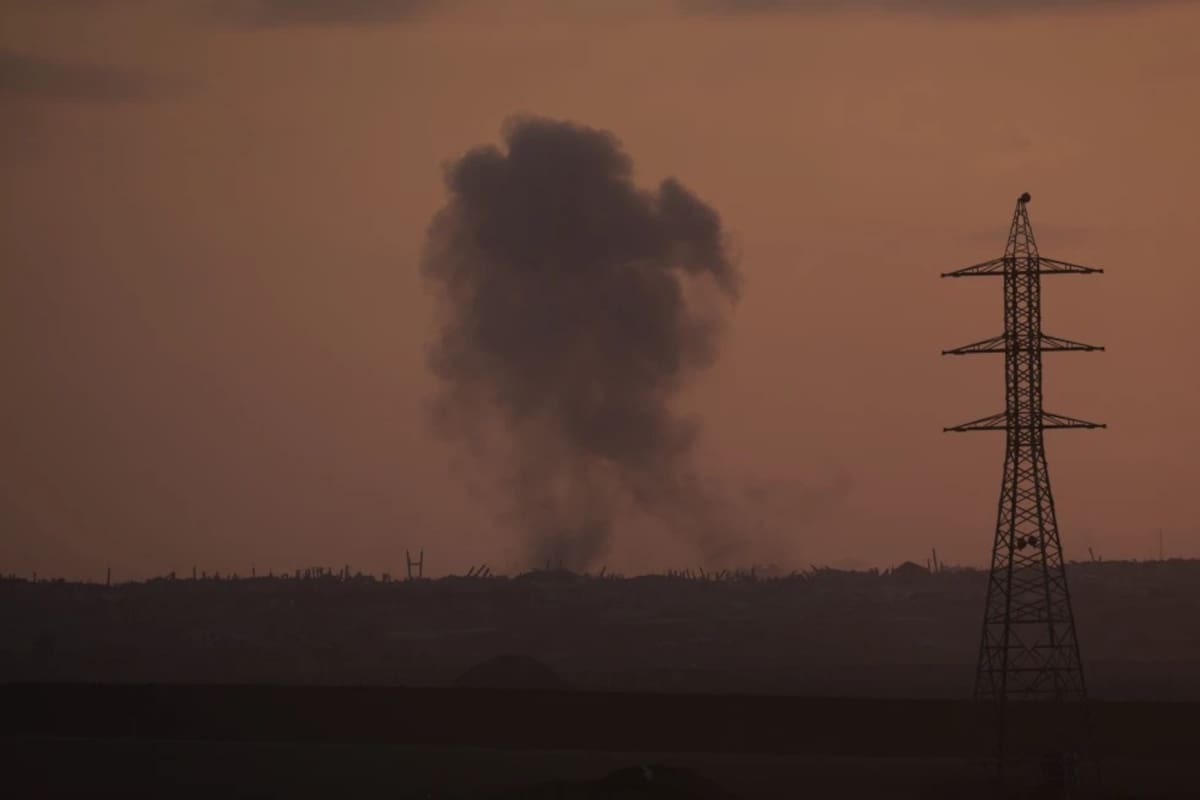Mueren 94 palestinos en Gaza durante ataques aereos, incluidos 45 que buscaban ayuda humanitaria