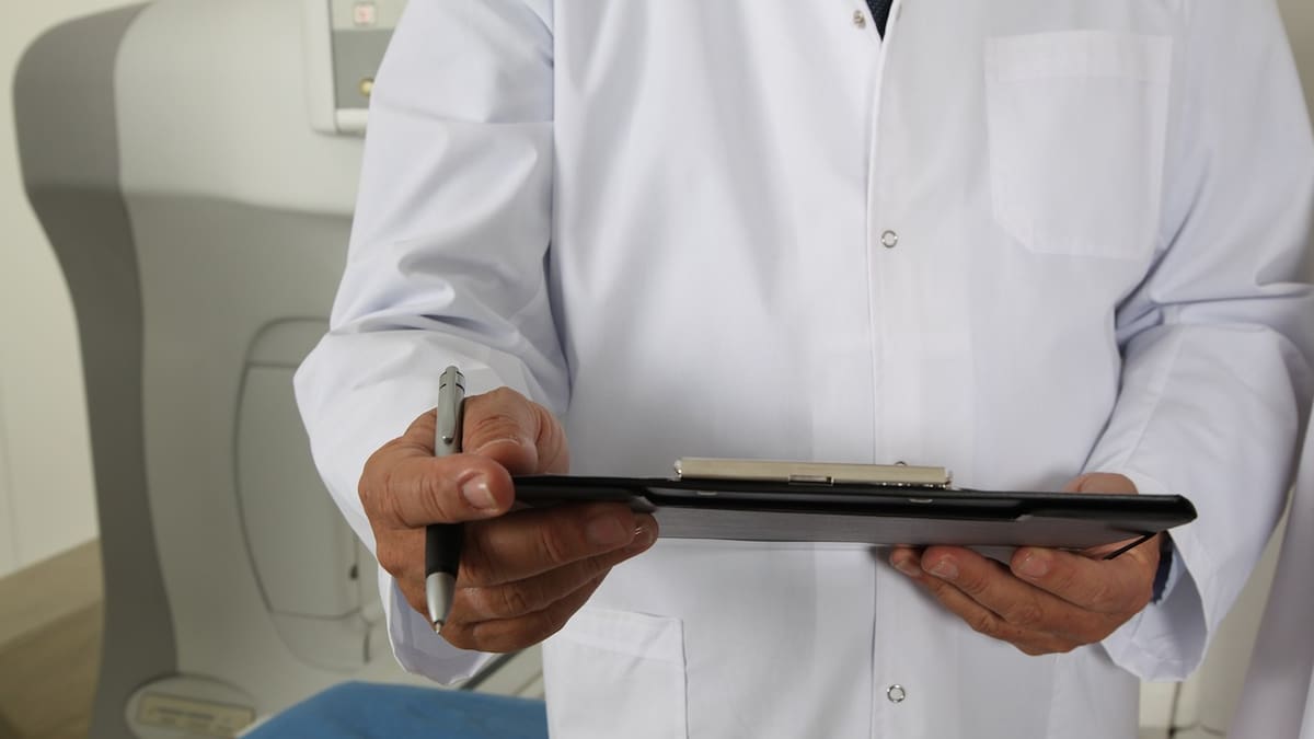 Piden médicos privados ser incluidos en protocolos de atención de ébola, hantavirus y sarampión