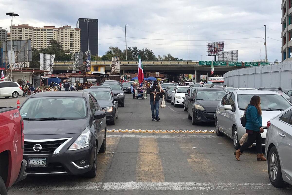 Vendedores ambulantes reportan bajas ventas en ‘La Línea’ este mes