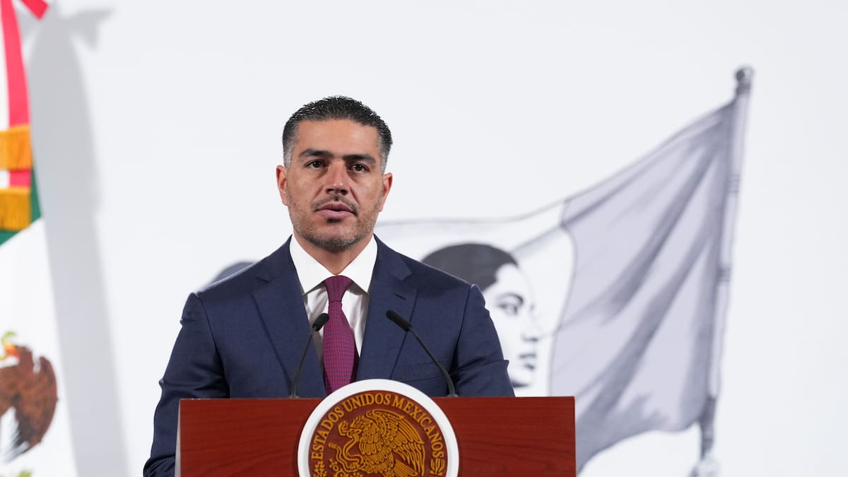 Omar García Harfuch: No se descarta ninguna línea de investigación ante homicidio de Carlos Manzo Rodríguez, alcalde de Uruapan, Michoacán; señala que el arma utilizada está vinculada a enfrentamientos previos de narcocrimen en la región