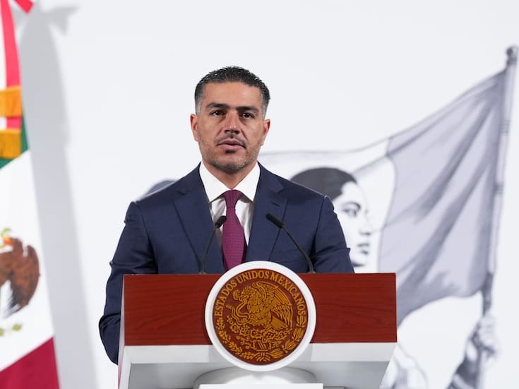 Omar García Harfuch: No se descarta ninguna línea de investigación ante homicidio de Carlos Manzo Rodríguez, alcalde de Uruapan, Michoacán; señala que el arma utilizada está vinculada a enfrentamientos previos de narcocrimen en la región