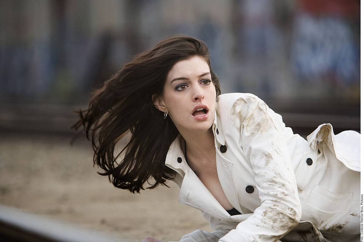 Anne Hathaway comparte cuando experimentó un aborto espontáneo mientras estaba en el escenario
