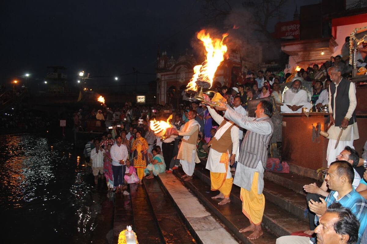 Mago indio desaparece en el Ganges en un acto de ilusionismo