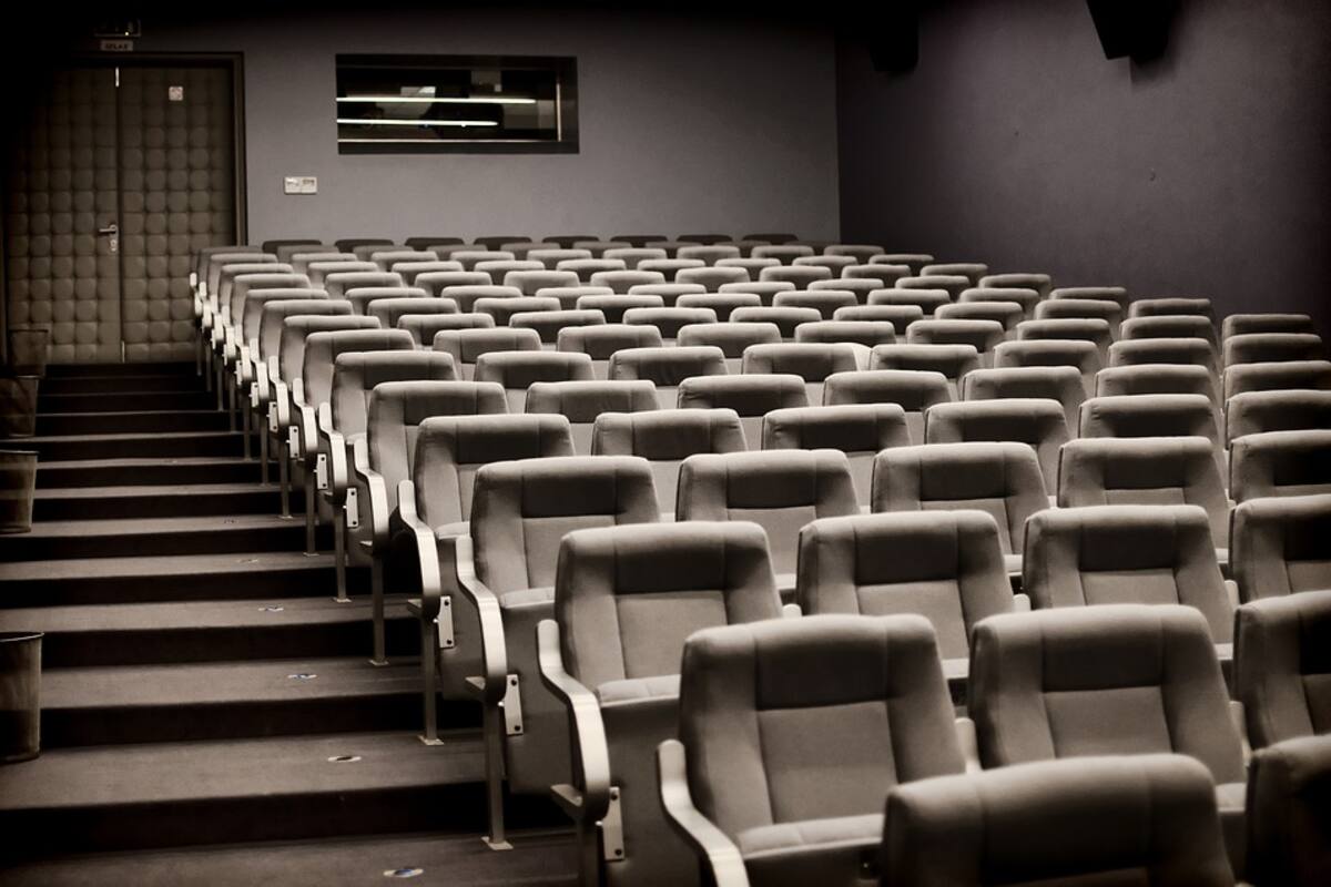 Caen cines de Norteamérica en su peor fin de semana en décadas
