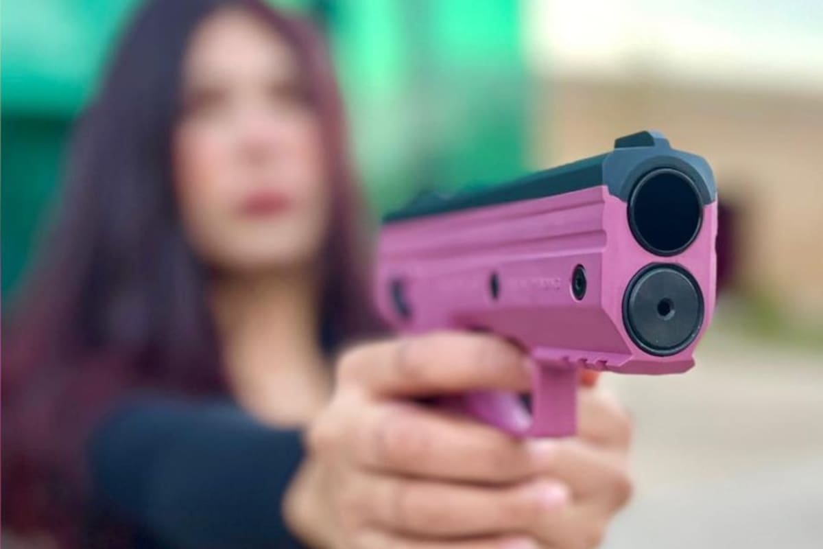 Promueven uso de arma no letal para mujeres