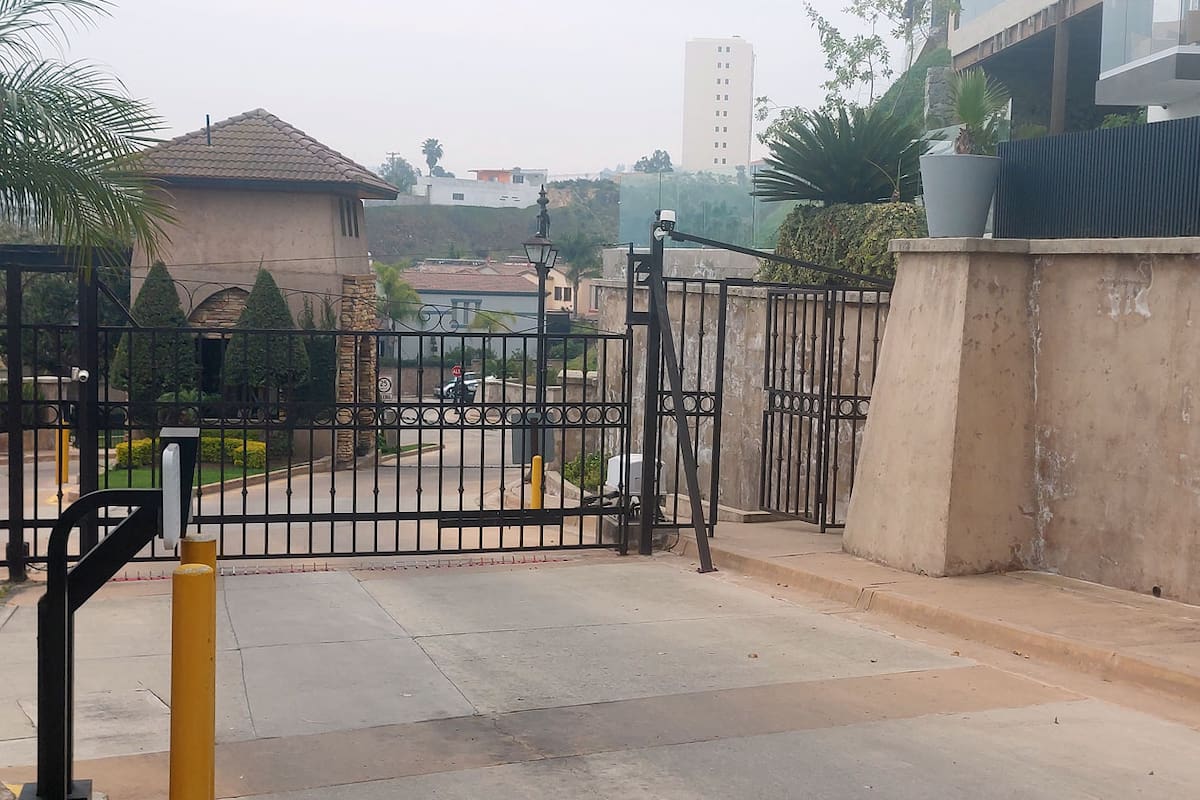 Caen siete presuntos sicarios en ataque