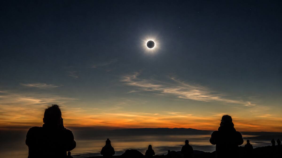 Eclipse, Perseidas y seis planetas: ¿qué se podrá ver en el cielo de México este 12 de agosto?